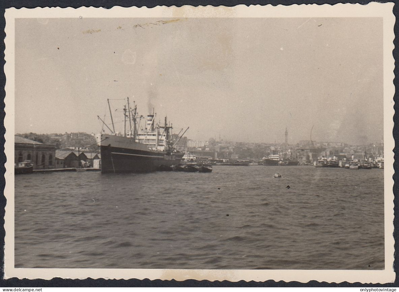 Turkey 1955 - Entering The Port Of Istanbul - Fotografia D'epoca - Photo - Places