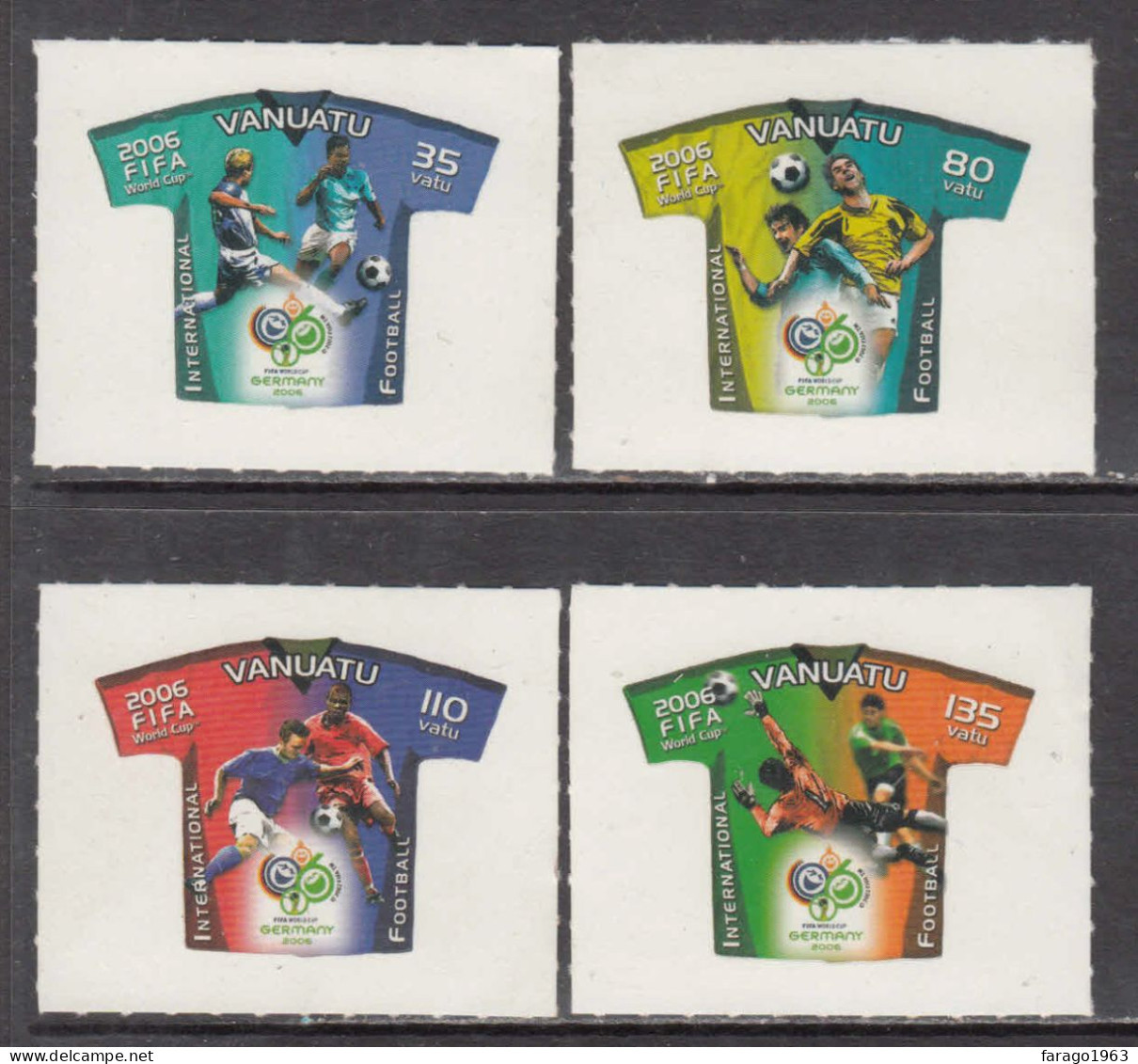 2006 Vanuatu World Cup Football Germany Jerseys  DIE CUT Complete Set Of 4 MNH - Vanuatu (1980-...)