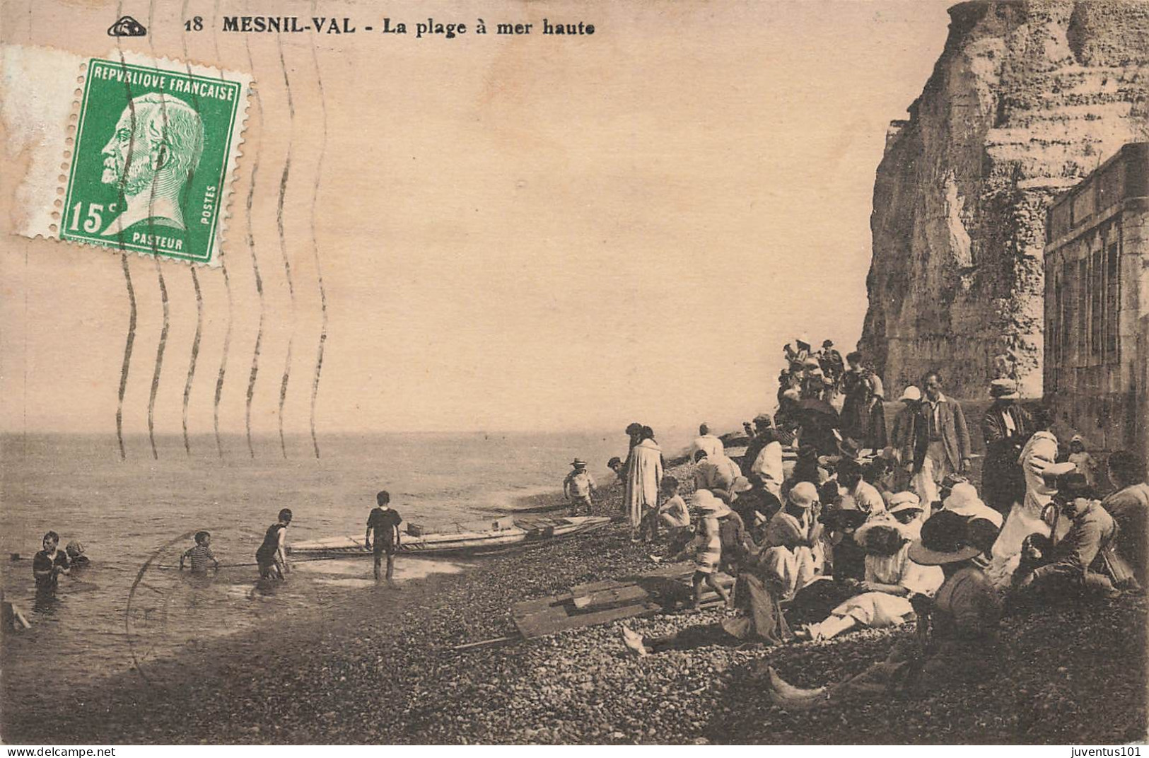 CPA Mesnil Val-La Plage à Mer Haute-18-Timbre     L2859 - Mesnil-Val