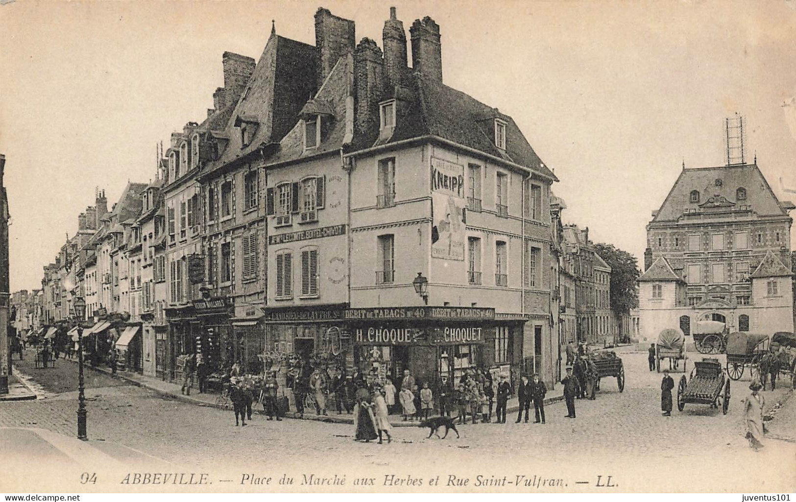 CPA Abbeville-Place Du Marché Aux Herbes Et Rue Saint Vulfran-94       L2858 - Abbeville