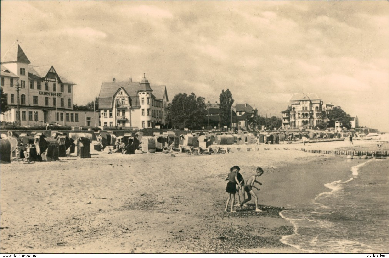 Ansichtskarte Kühlungsborn Strand Mit FDGB-Erholungsheimen 1961 - Kühlungsborn
