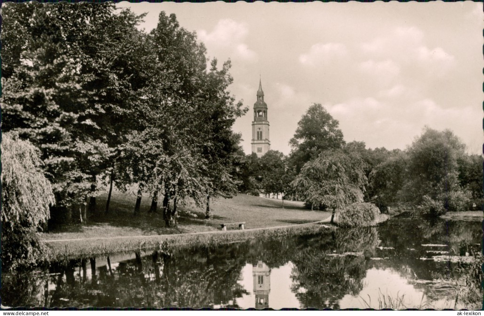 Ansichtskarte Celle Partie Aus Dem Schlosspark 1959 - Celle