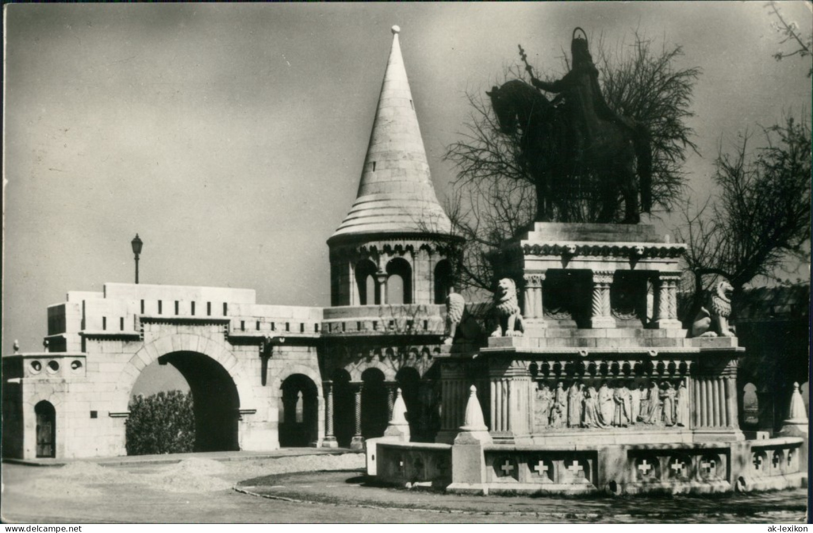 Budapest Halászbástya Részlet A Szent István Szoborral/St. Stefan-Denkmal 1960 - Hungary