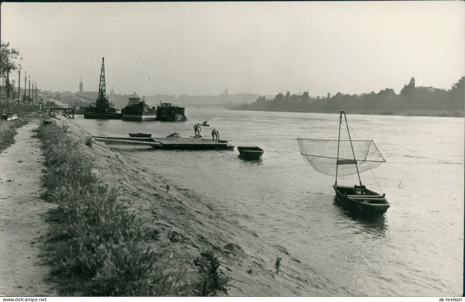 Foto  Dampfer Flussufer 1955 Privatfoto - Zu Identifizieren