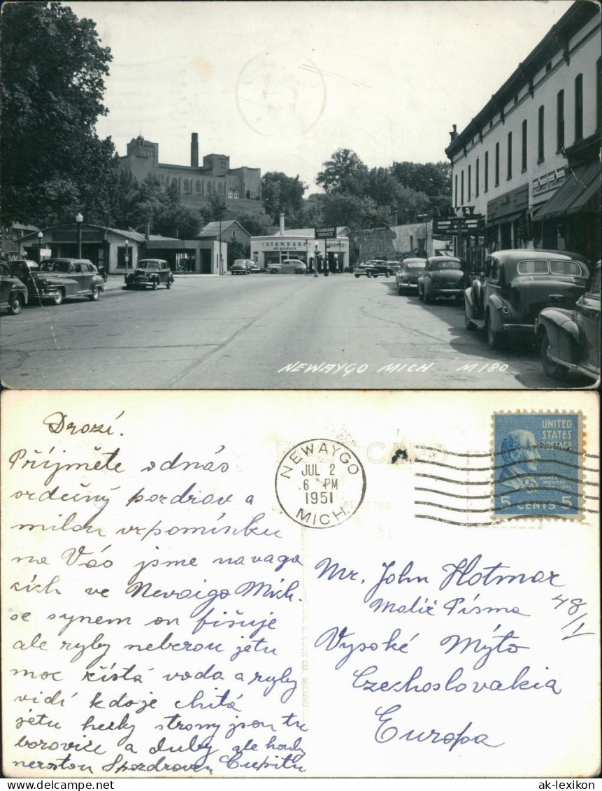 Postcard Newaygo Street With Old Cars 1951 - Autres & Non Classés