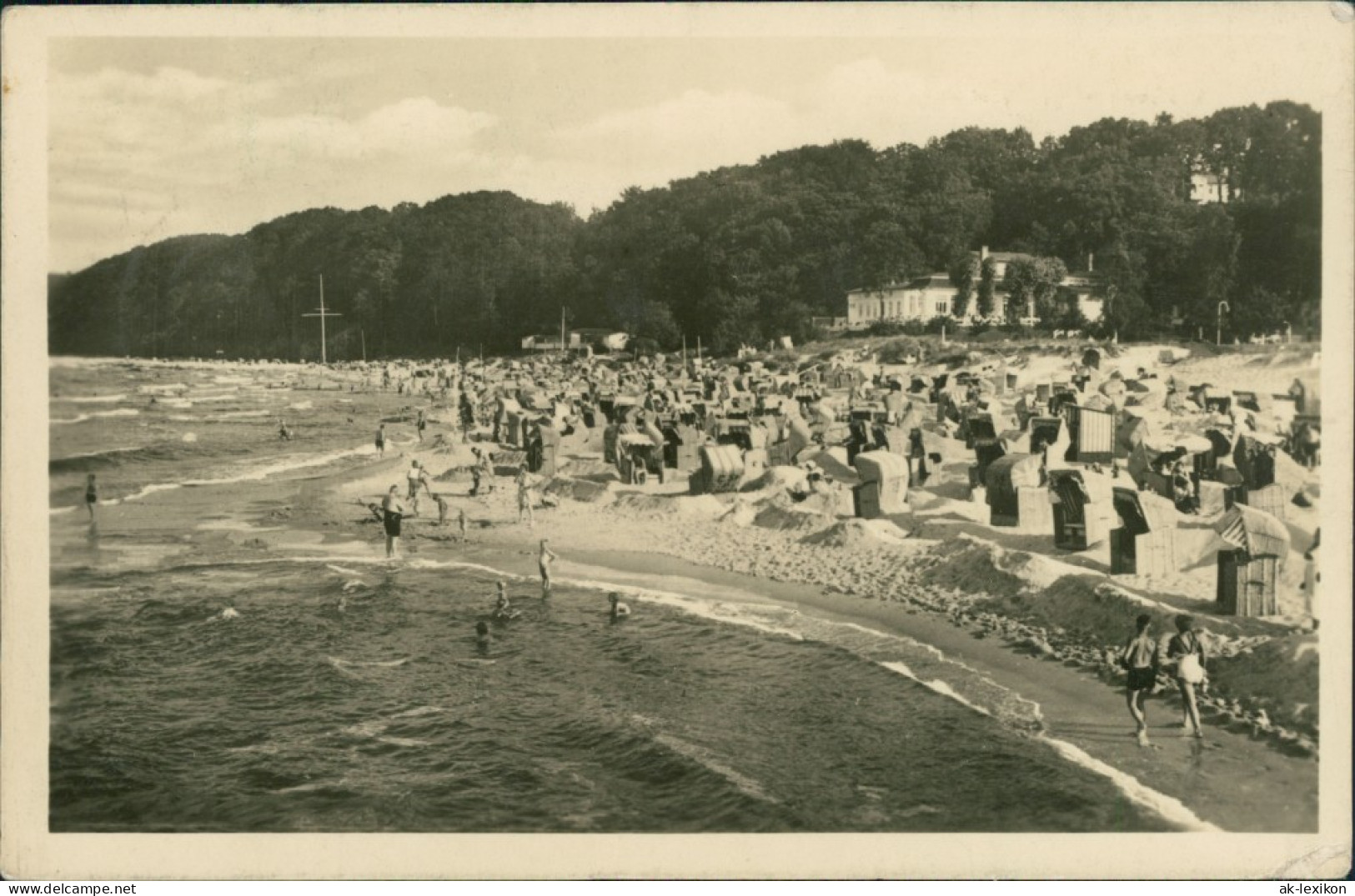 Ansichtskarte Göhren (Rügen) Strandkörbe Und Menschen Am Meer 1955 - Göhren