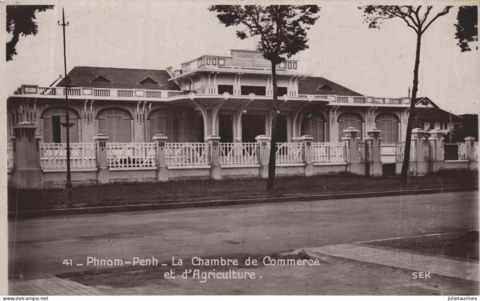 PHNOM- PENH LA CHAMBRE DE COMMERCE ET D AGRICULTURE CPSM 1937 BON ETAT - Camboya