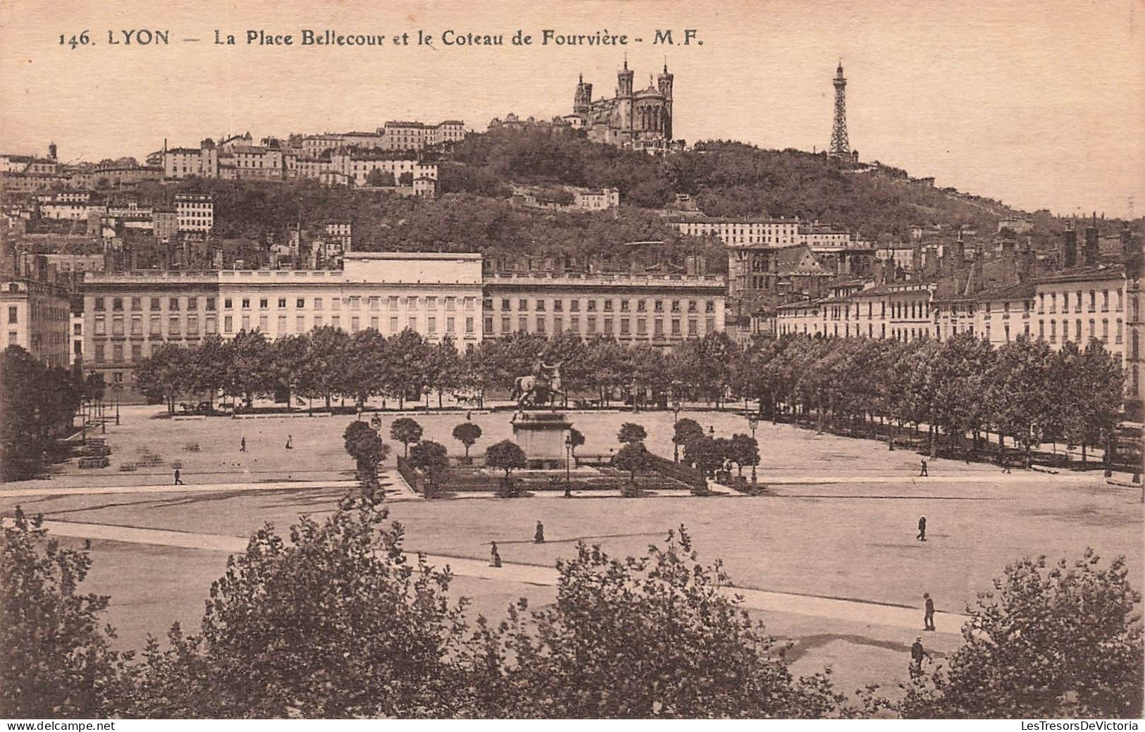 FRANCE - Lyon - La Place Bellecour Et Côteau De Fourvière - Carte Postale Ancienne - Andere & Zonder Classificatie