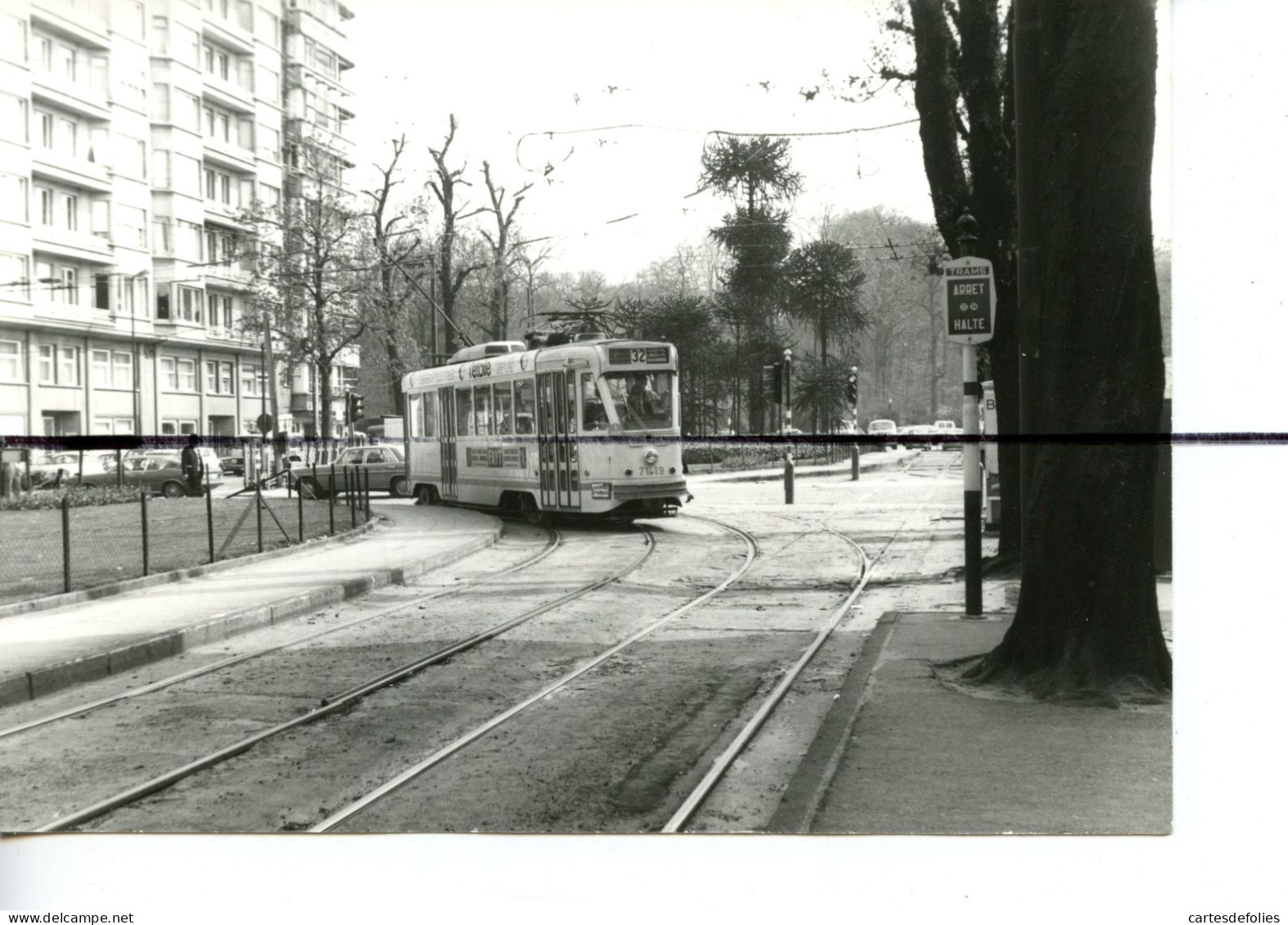 Photographie .BELGIQUE. BRUXELLES .Tramway .  Ligne 32.  A N C O - Trains