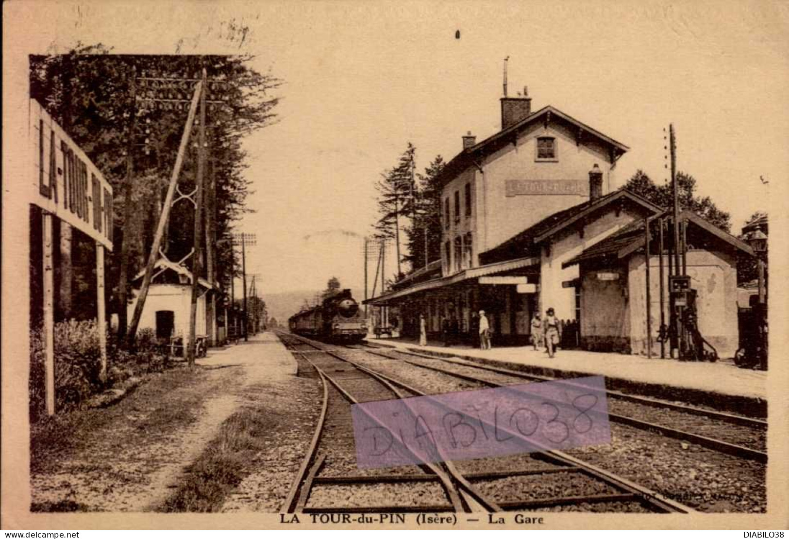 LA TOUR DU PIN    ( ISERE )    LA GARE - Estaciones Con Trenes