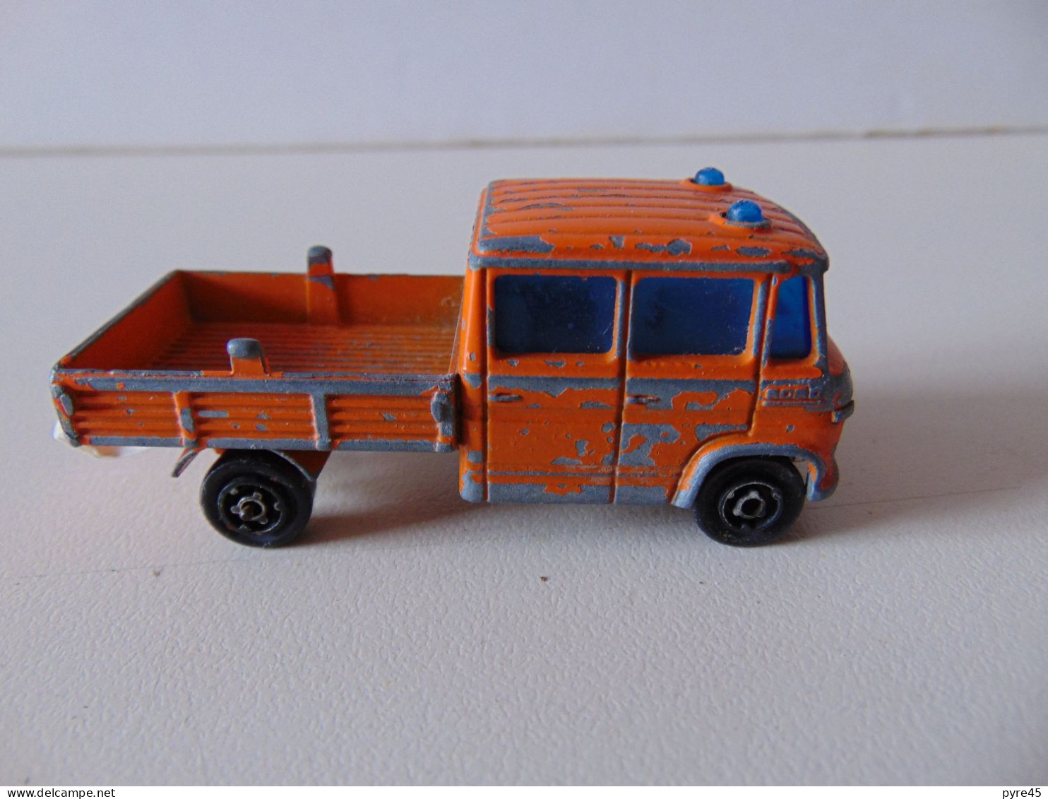 Camion " Mercedes " Travaux Publics Majorette - Toy Memorabilia