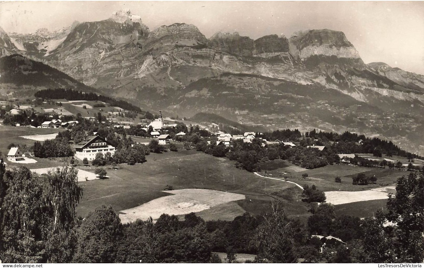 FRANCE - Combloux - Vue Générale Et Chaîne Des Aravis - Carte Postale - Combloux