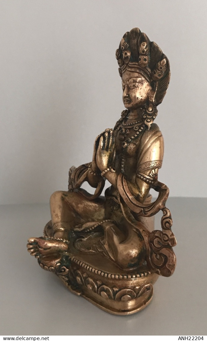 Magnifique Statuette De Bodhissatva Guan Yin En Position De Añjali-mudrã. Tibet - Népal, 1ère Moitié 20ème Siècle - Asiatische Kunst