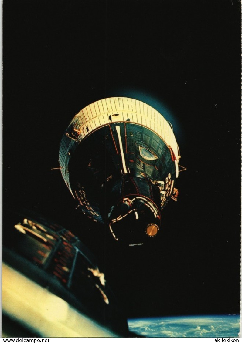 Gemini VIl Spacecraft, Photographed Through The Hatch Flugwesen - Raumfahrt 1986 - Espacio