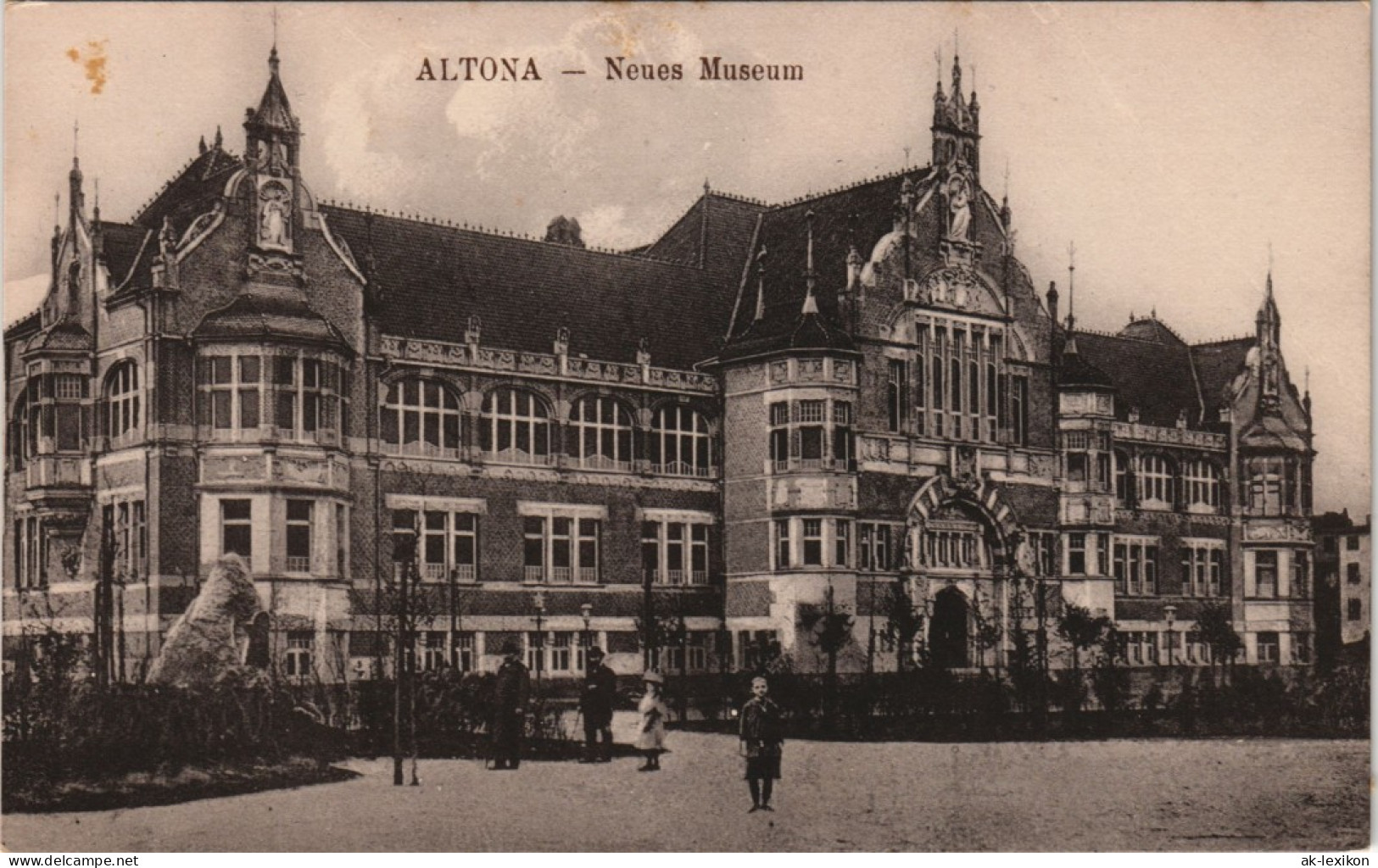 Altona-Hamburg Strassen Partie Am Neuen Museum Gebäude-Ansicht 1910 - Altona