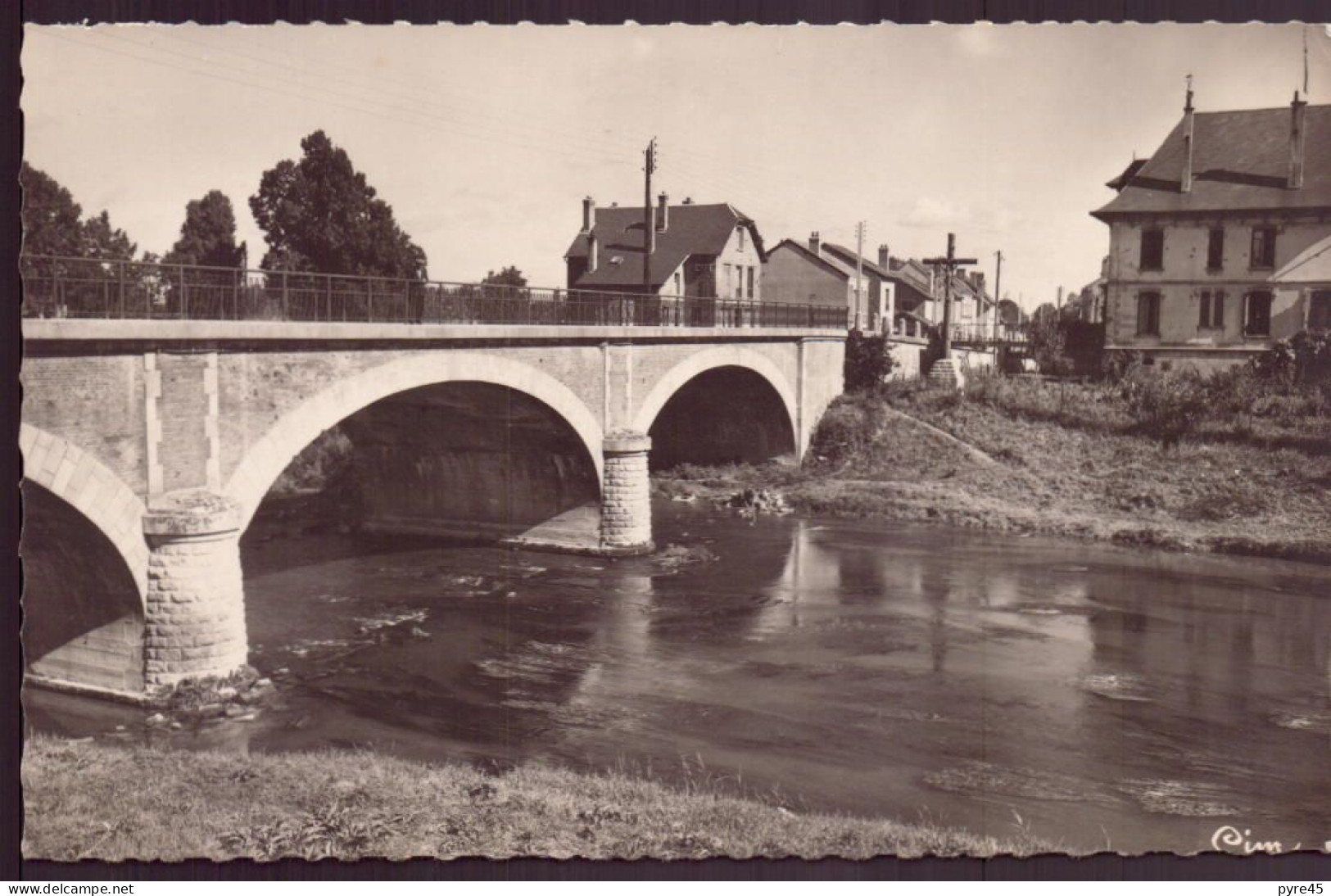 ATTIGNY LE PONT ET LES BOURGS 08 - Attigny