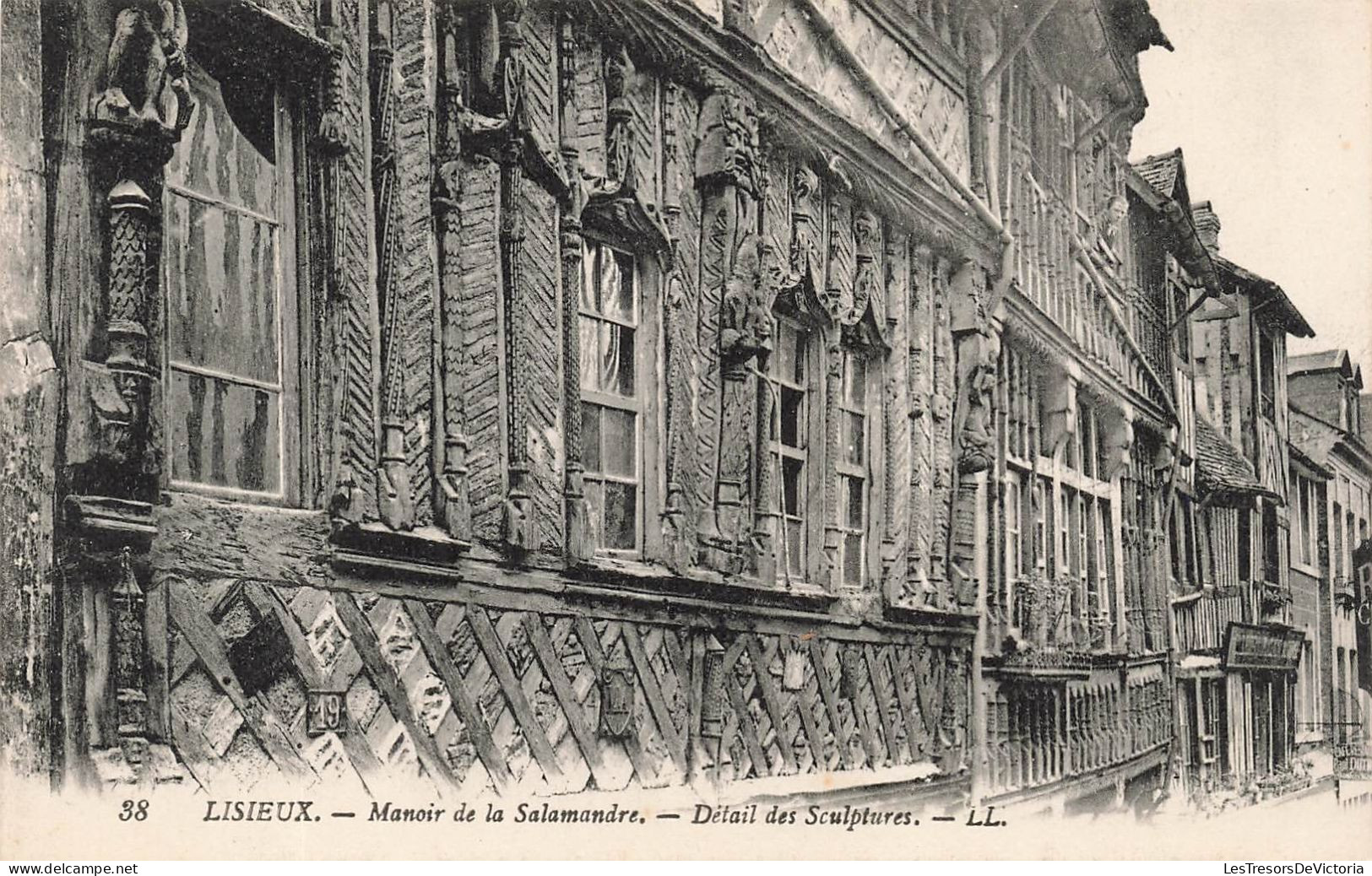 FRANCE - Lisieux - Manoir De La Salamandre - Détail Des Sculptures - L L - Vue Panoramique - Carte Postale Ancienne - Lisieux