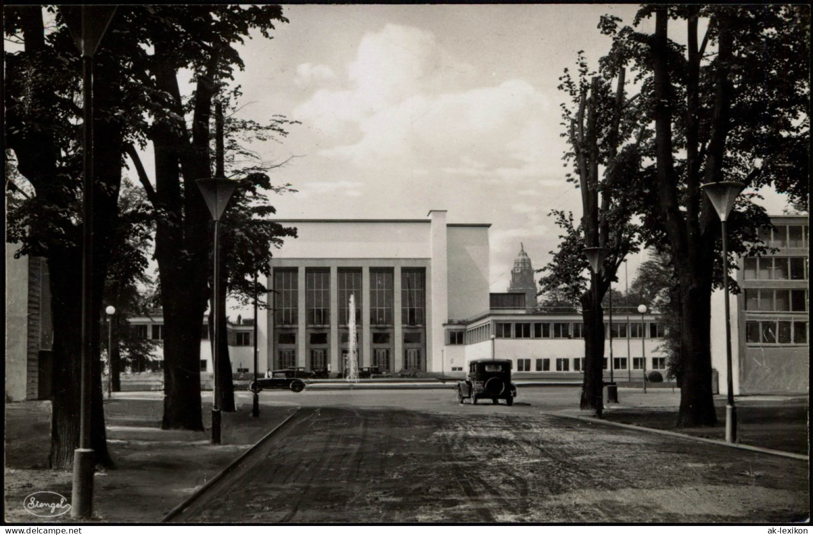Pirnaische Vorstadt-Dresden Deutsches Hygiene-Museum, Auto - Straßenpartie 1930 - Dresden