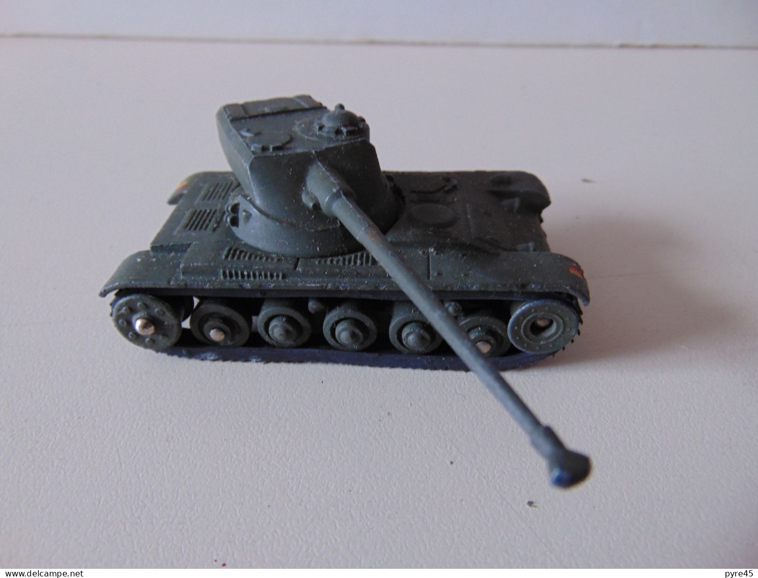 Char AMX " Dinky Toys, Mecano - Oud Speelgoed