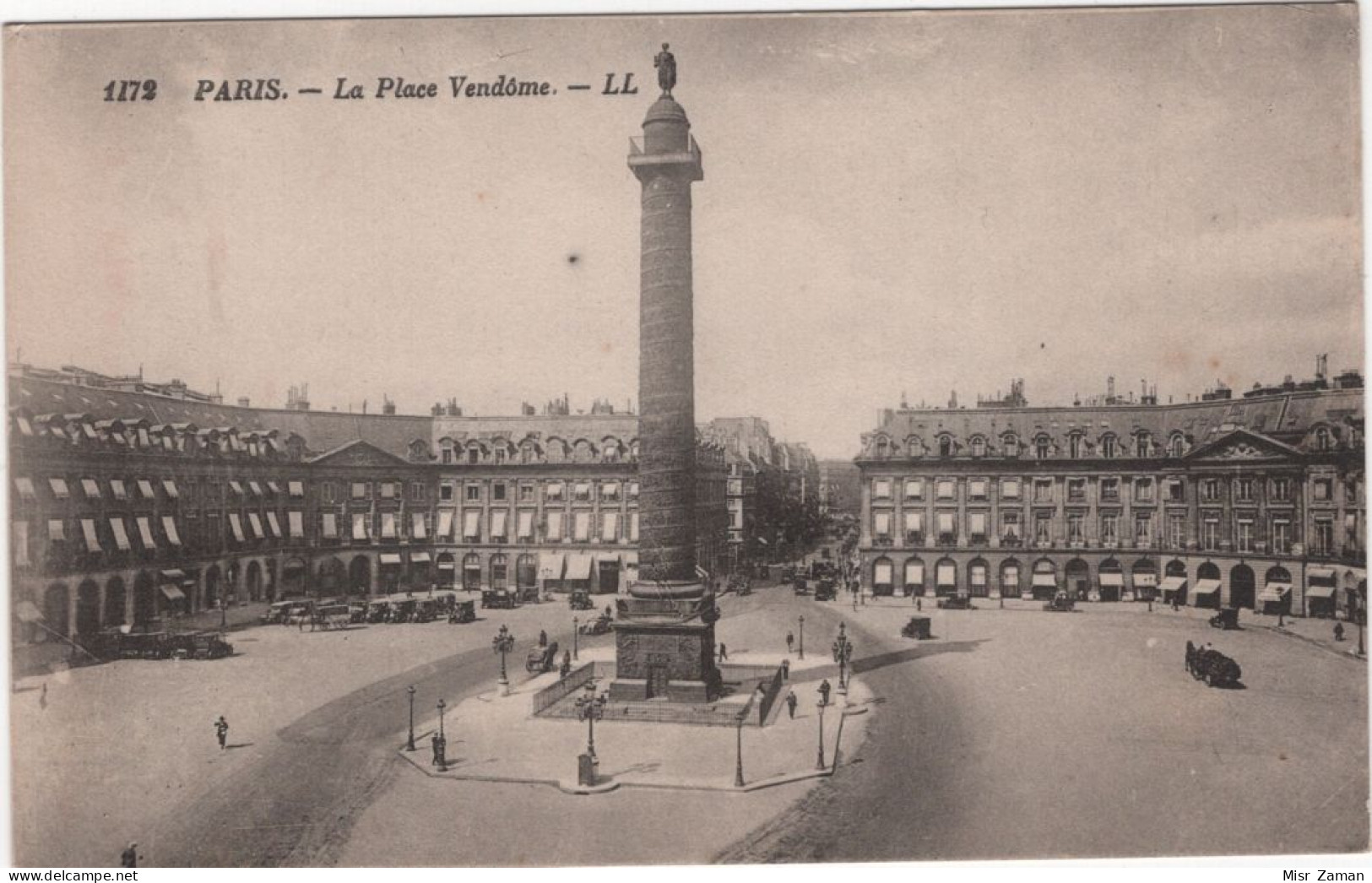 In 6 Languages Read A Story: Paris. La Place Vendôme. Hôtel Bristol. | Paris. The Square Of Vendôme. - Plazas