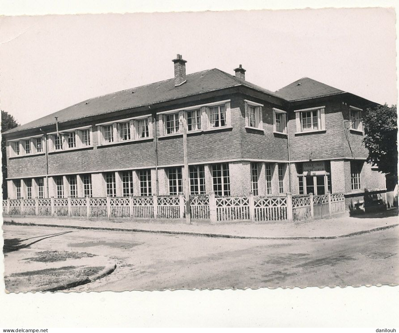 78 // LE CHESNAY   Ecole Du Sacre Cœur / CPSM - Le Chesnay