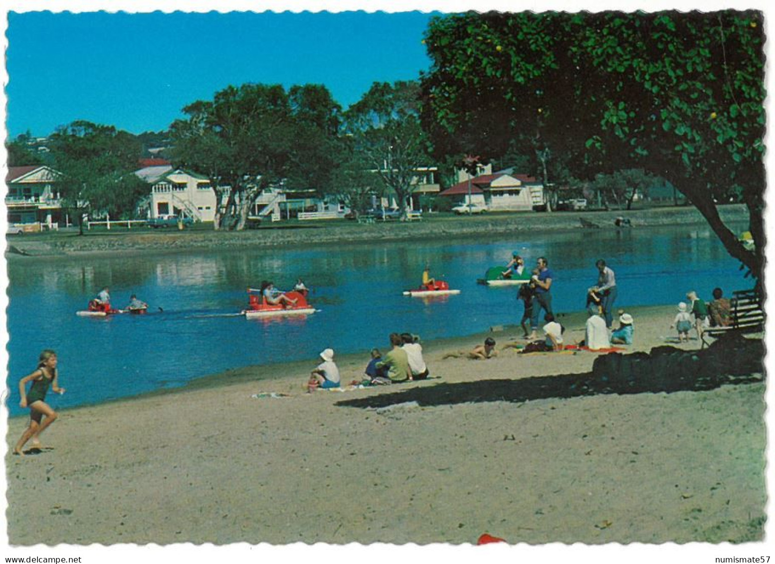 CPSM MAROOCHYDORE - Cotton Tree Beach - Paddle Boats - Sonstige & Ohne Zuordnung