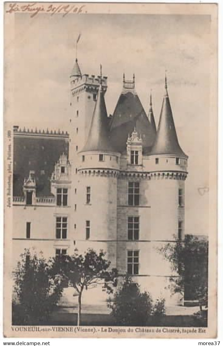 VOUNEUIL SUR VIENNE  Le Donjon Du Château De Chistré  Façade Est - Vouneuil Sur Vienne