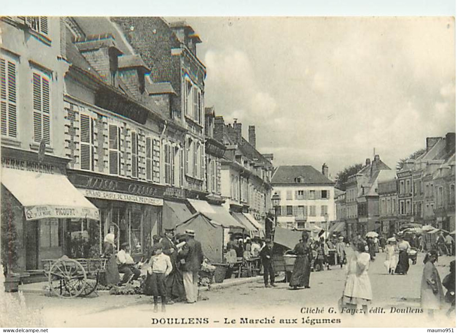 80 DOULLENS - Le Marché Aux Légumes , Vendu En état - Doullens