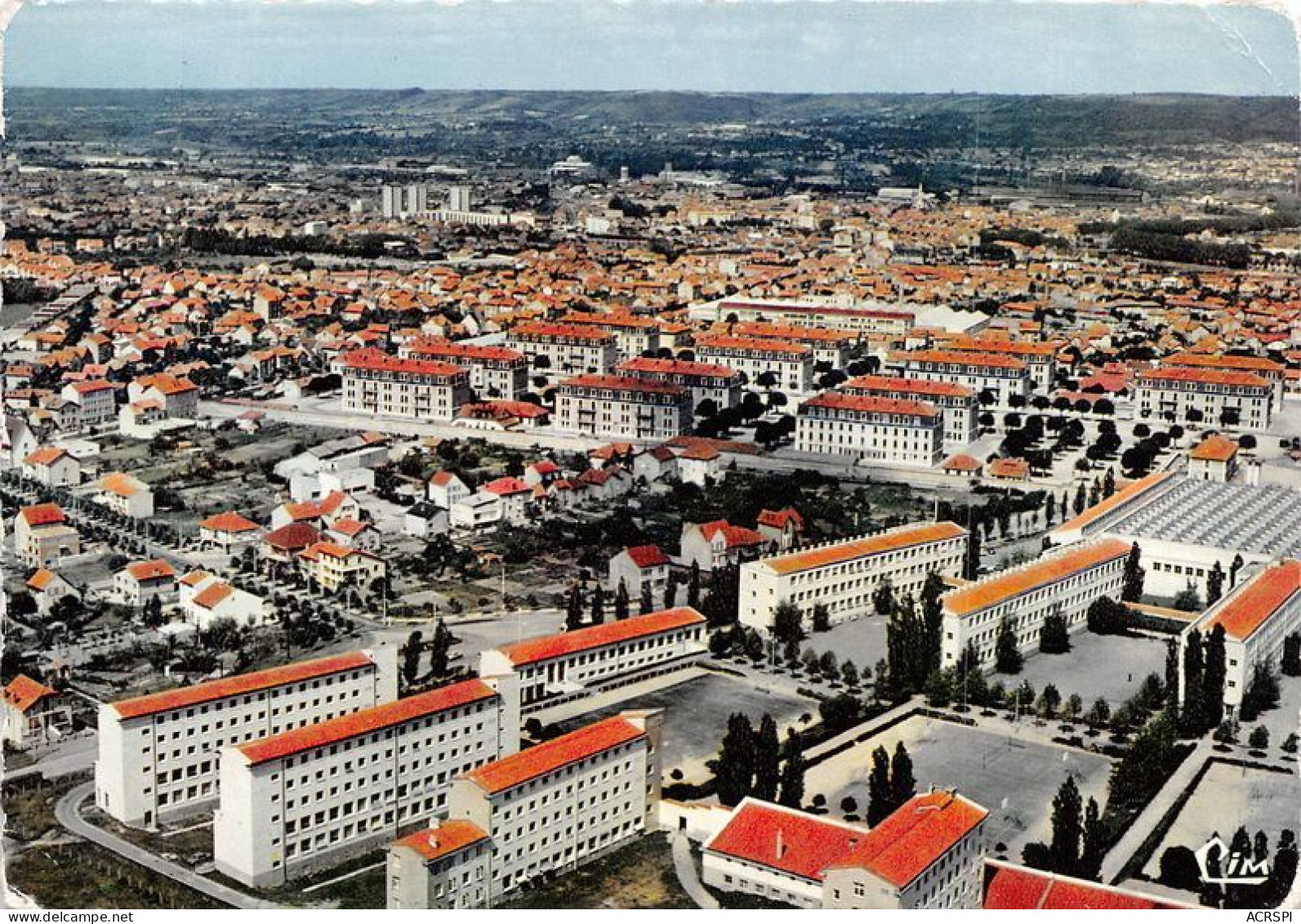 MONTLUCON Vue Generale Aerienne Sur L Ecole Nationale D Enseignement Technique 4(scan Recto-verso) MA1606 - Montlucon