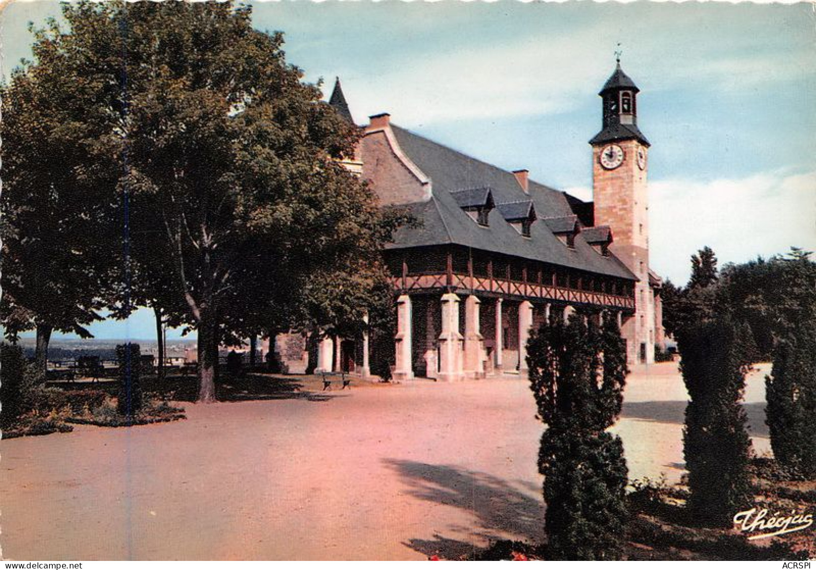 MONTLUCON Esplanade Du Vieux Chateau Et L Horloge 14(scan Recto-verso) MA1617 - Montlucon