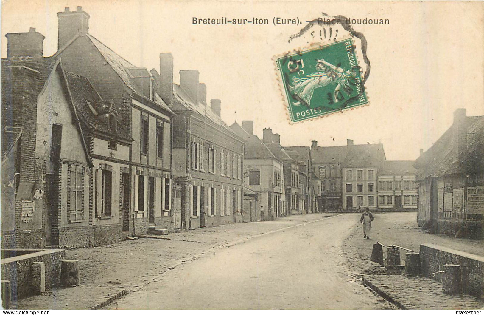 BRETEUIL SUR ITON Place Houdouan - Breteuil