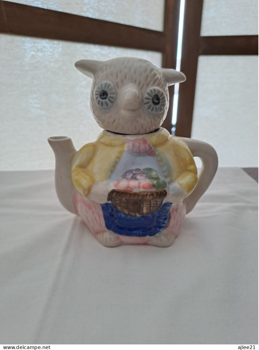 Petite Théière Figurant Un Hibou/ Chouette. - Teapots