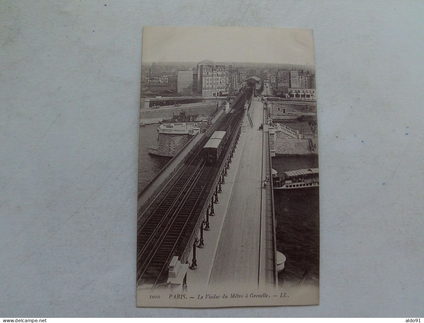 (Paris - 75) -  PARIS - Le Viaduc Du Métro à Grenelle...................voir Scans - Pariser Métro, Bahnhöfe