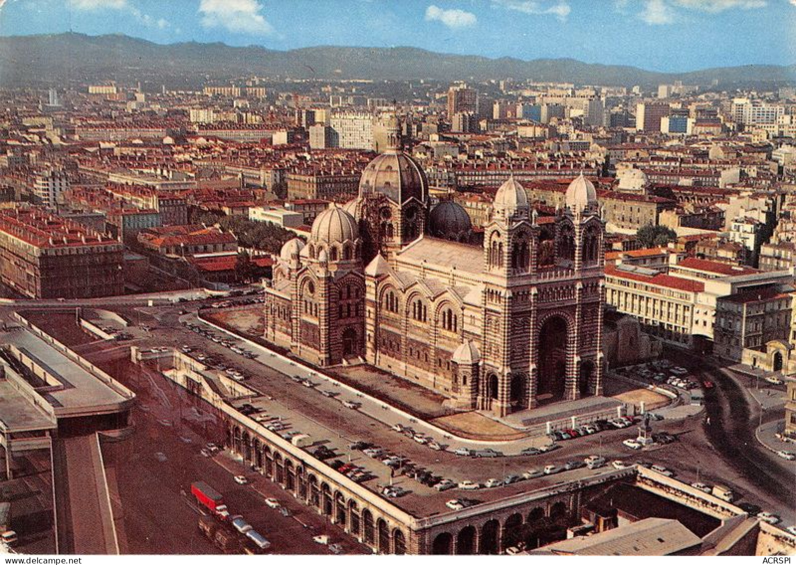 MARSEILLE Vue Aerienne De La Cathedrale Et Des Nouveaux Immeuble 11(scan Recto-verso) MA1816 - Joliette, Zone Portuaire