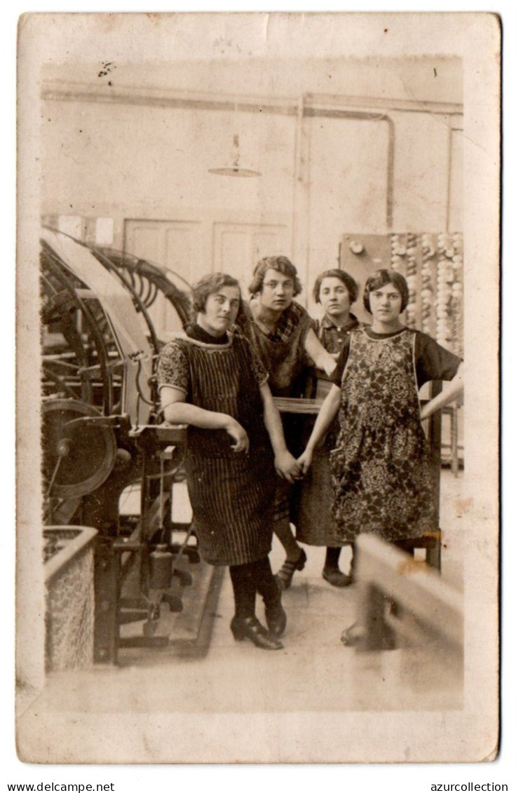 Intérieur D'usine De Tissus. Ouvrières Et Machines. Carte Photo Animée Non Située - Industrial