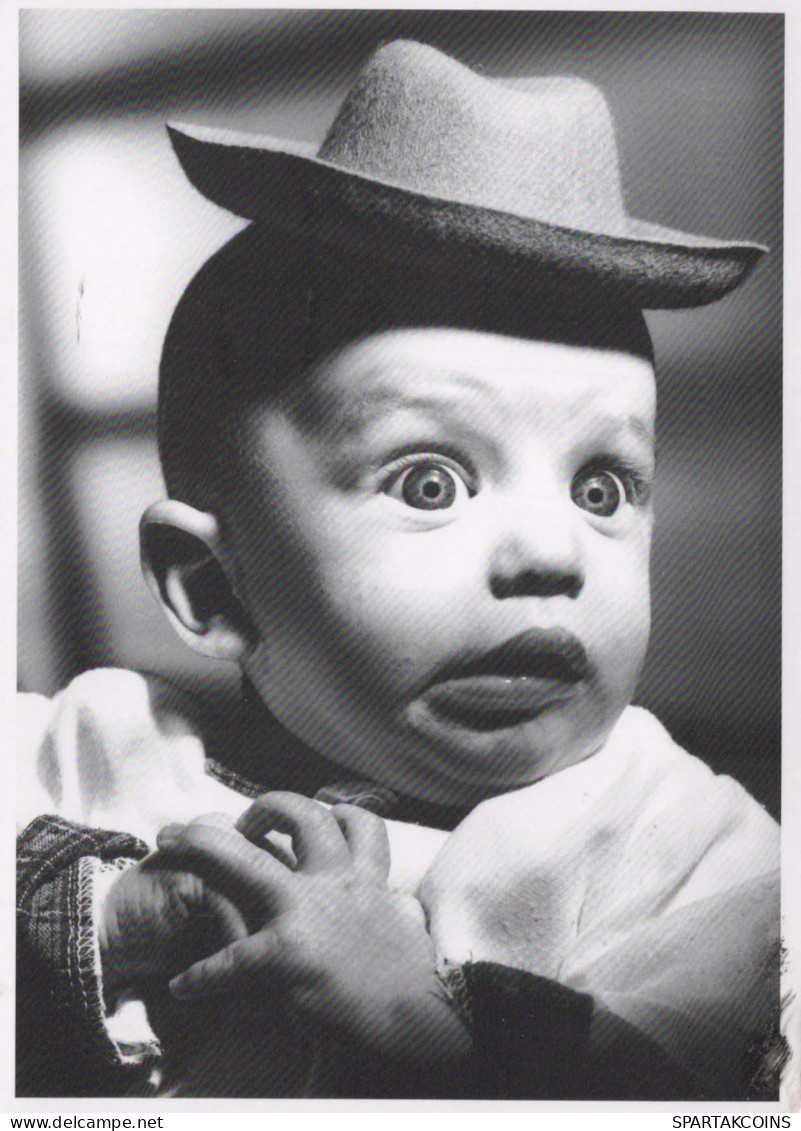 KINDER Portrait Vintage Ansichtskarte Postkarte CPSM #PBU804.DE - Abbildungen