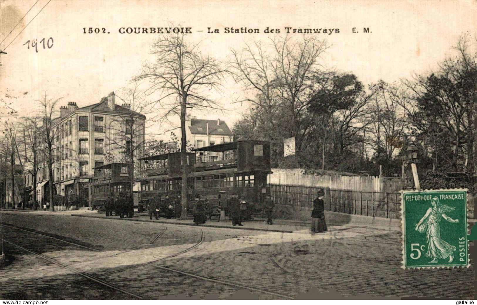 COURBEVOIE LA STATION DES TRAWAYS - Courbevoie