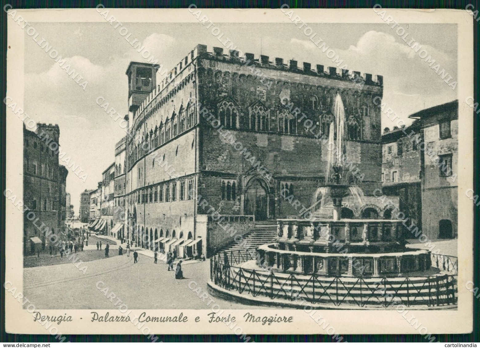 Perugia Città Comune FG Cartolina KB4681 - Perugia