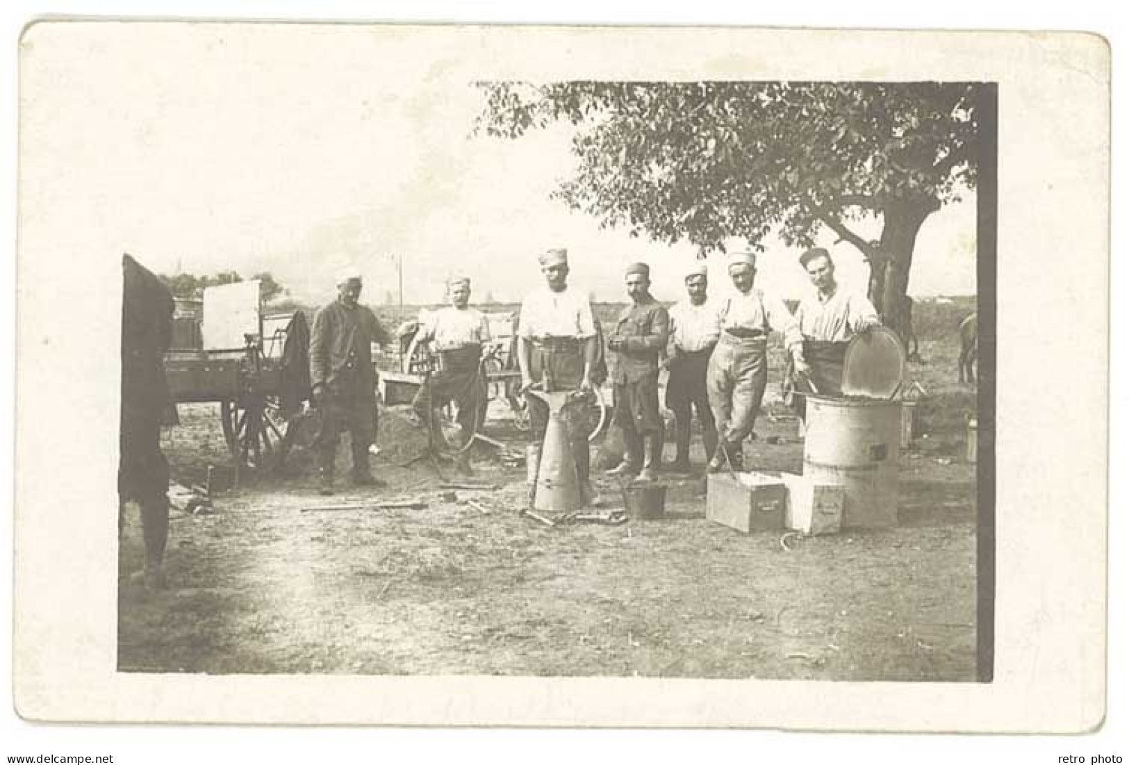 Cpa Carte-photo Groupe De Soldats, Ferronnerie     (MI) - Personnages