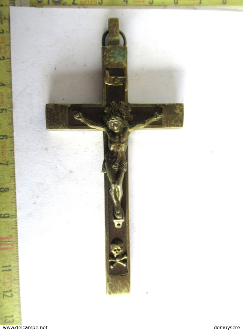 SOLDE 0404 B - KRUISBEELD - CRUCIFIX - Religione & Esoterismo