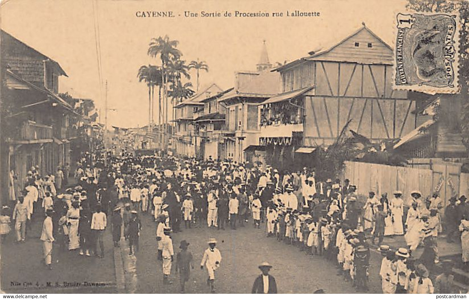 Guyane - CAYENNE - Une Sortie De Procession, Rue Lallouette - Ed. M. Bruère-Dawson 4 - Cayenne