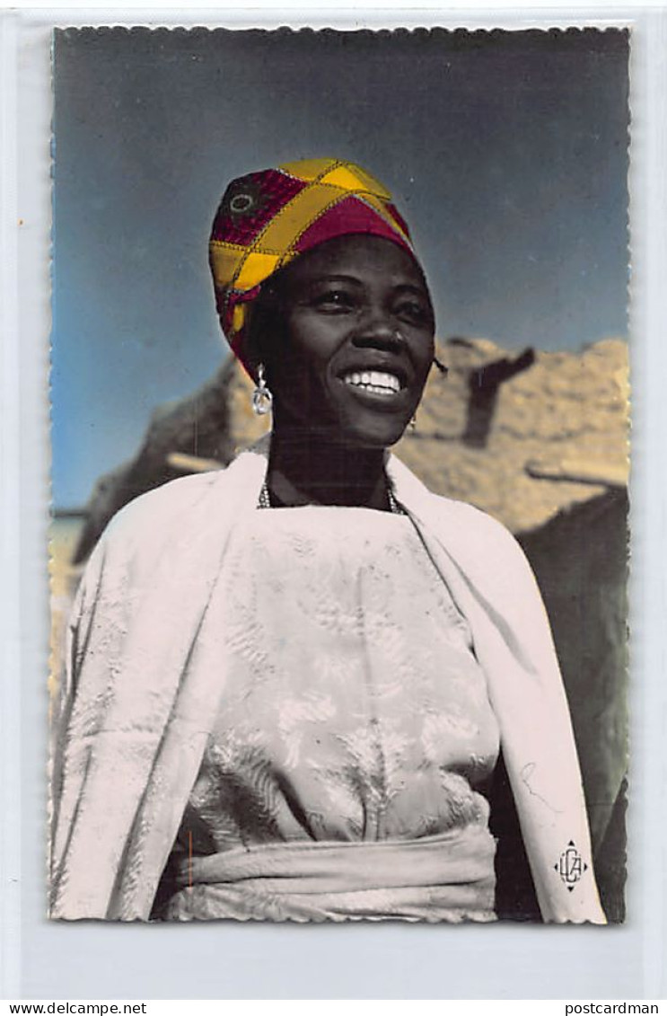 Tchad - BINDER - Jeune Fille Foulbé - Ed. La Carte Africaine 14 - Tschad
