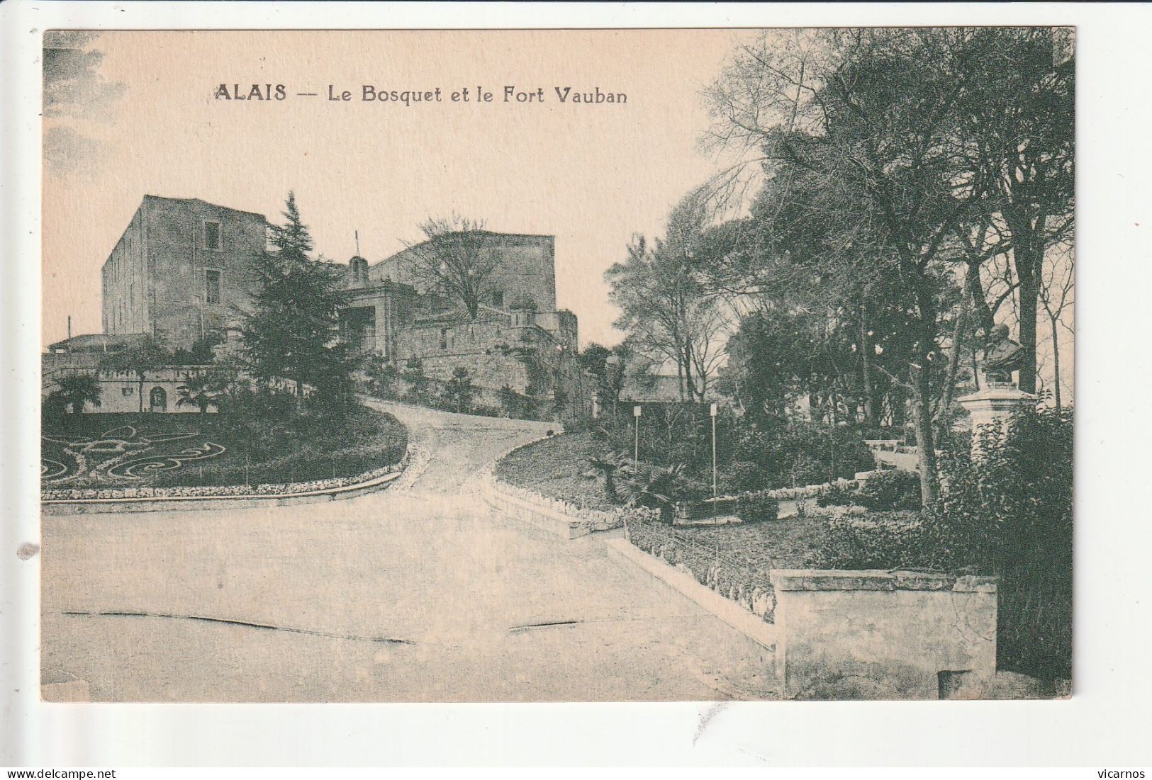 CP 30 ALAIS Le Bosquet Et Le Fort Vauban - Alès