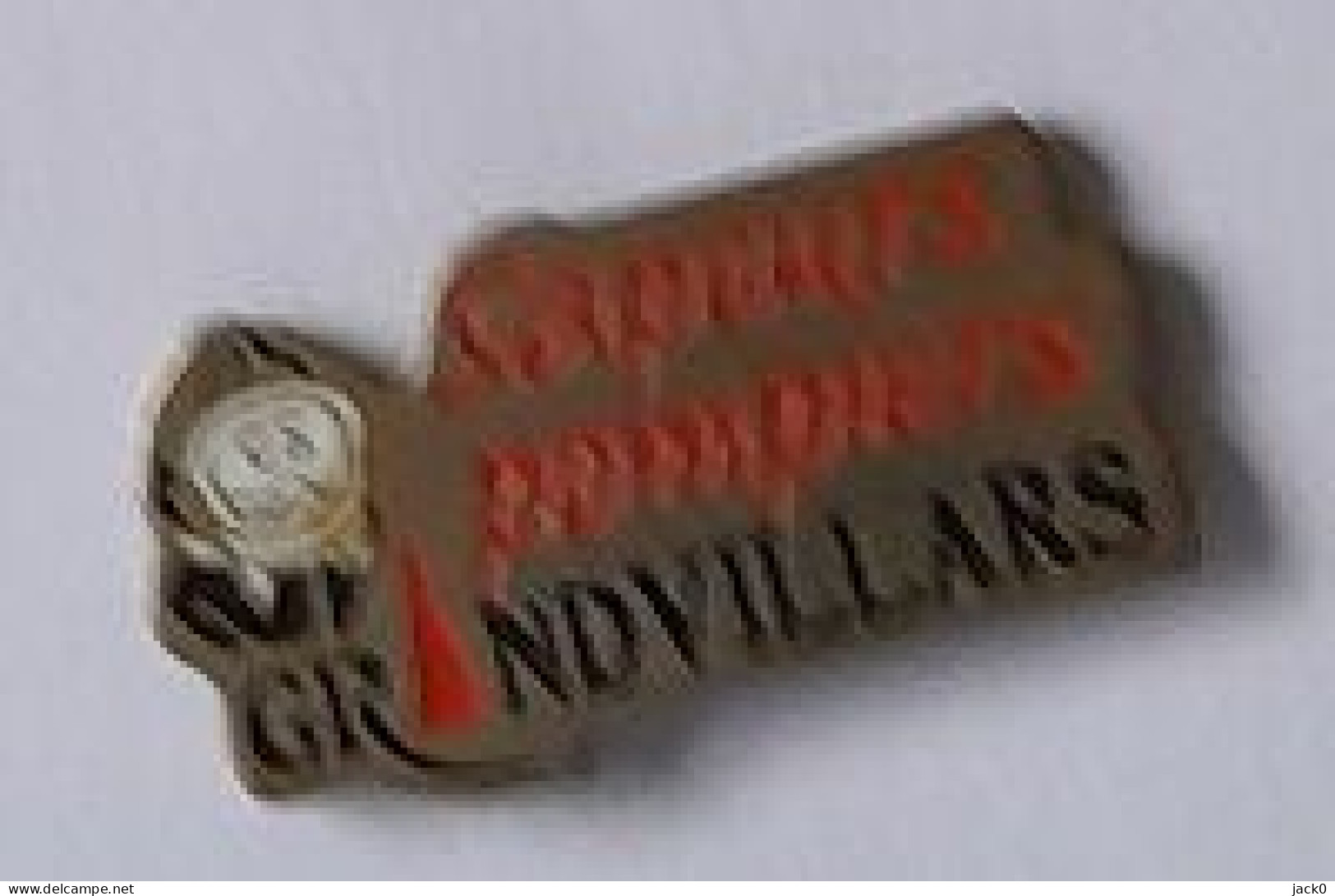 Pin's  Ville, SAPEURS  POMPIERS  De  GRANDVILLARS  ( 90 ) - Brandweerman