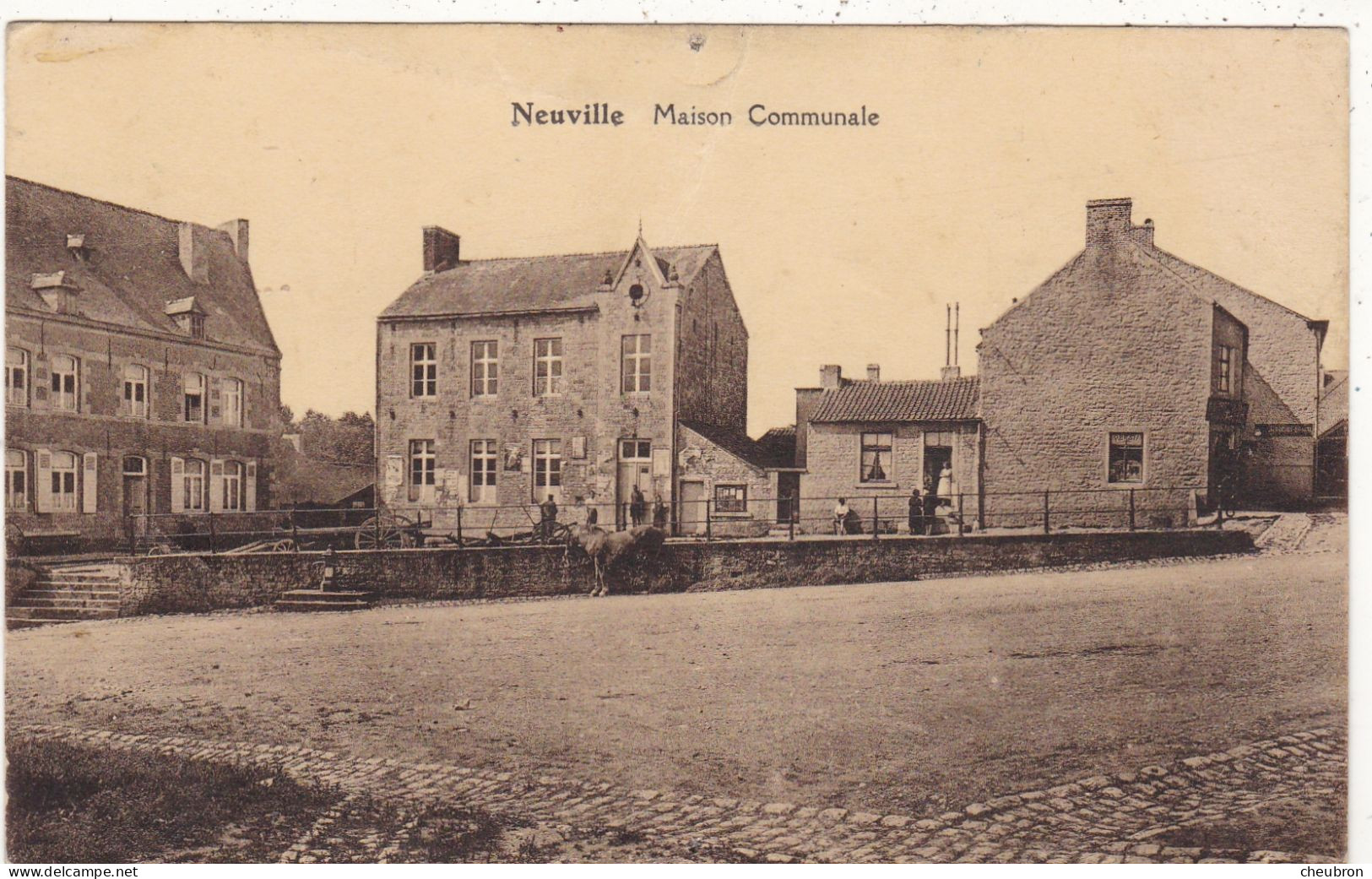 BELGIQUE. NEUVILLE. CPA. MAISON COMMUNALE. CORRESPONDANCE A DESTINATION CHAVAIGNES (49)FRANCE OCCUPEE - Neupre