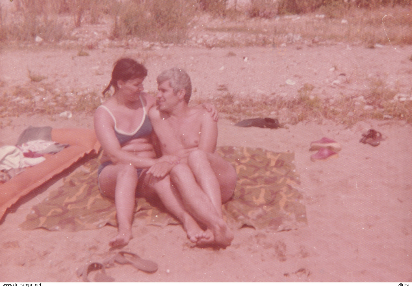 Color Photo ( 12.5cm/9cm ) - Couple On The Beach - Anonieme Personen