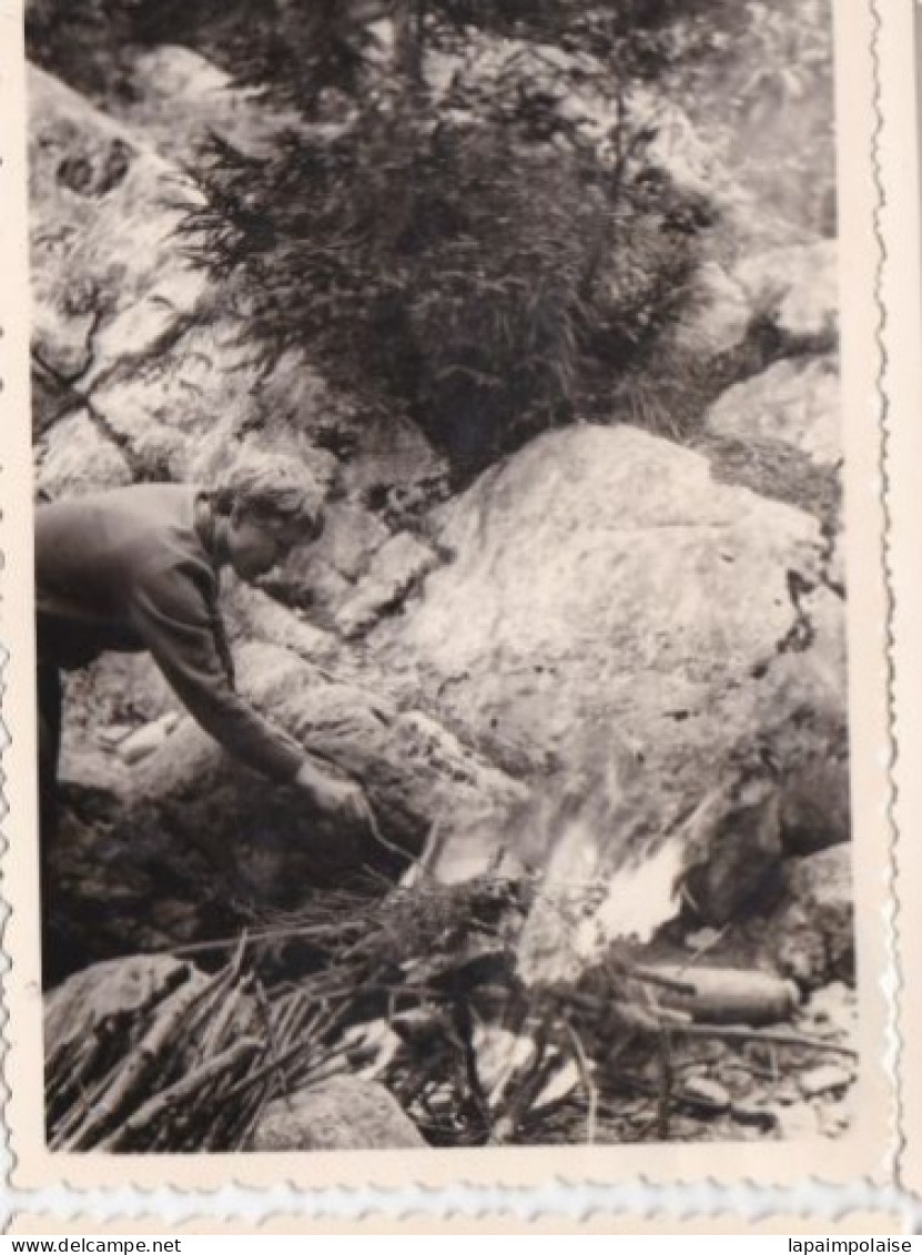 2 Photos De Particulier  02/08/1957 Suisse  Kerns  Le Melchtal Est La Vallée De La Melchaa  Réf 29667 - Plaatsen