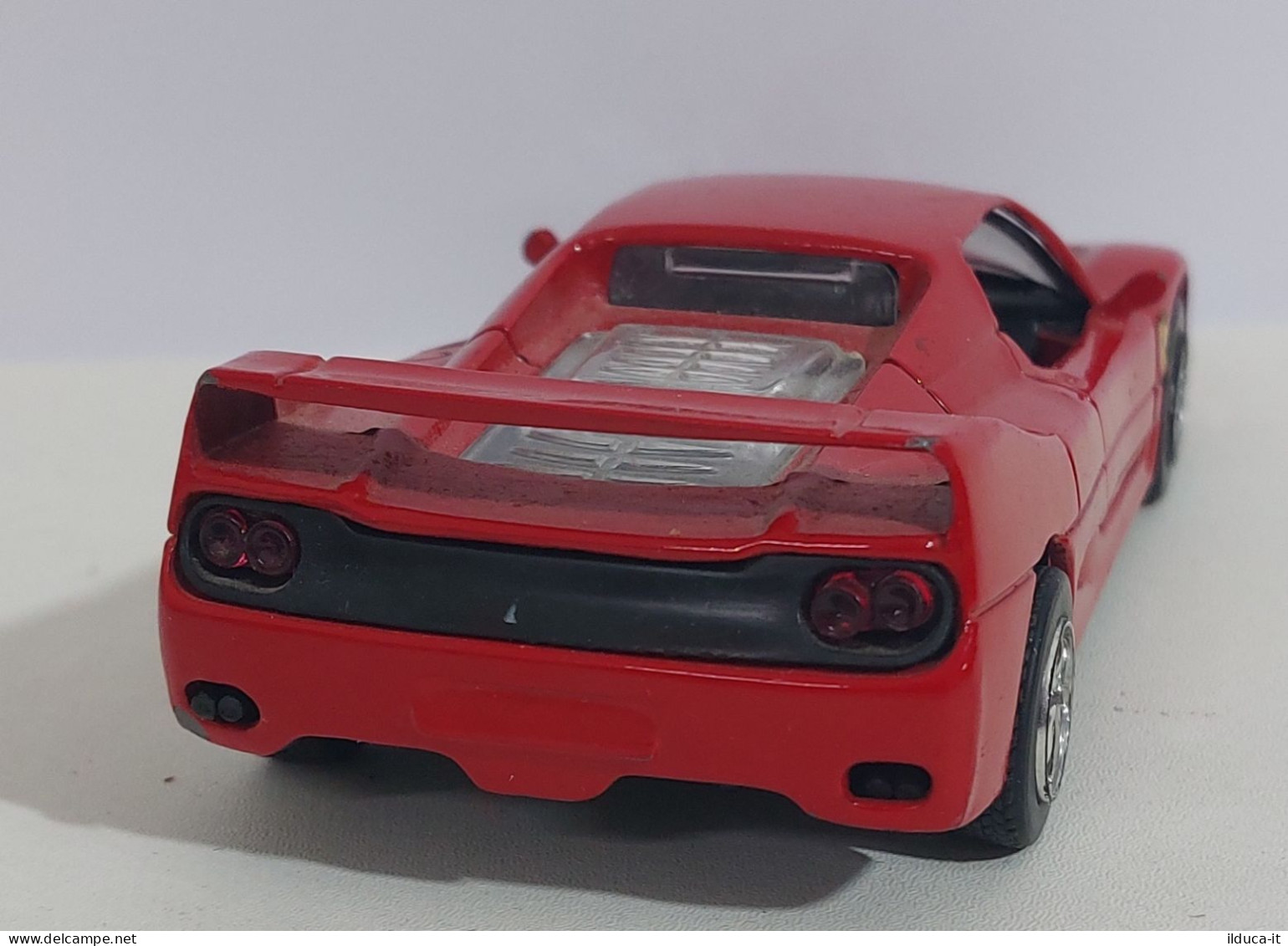 60748 NEW RAY 1/32 - Ferrari F-50 - Escala 1:32