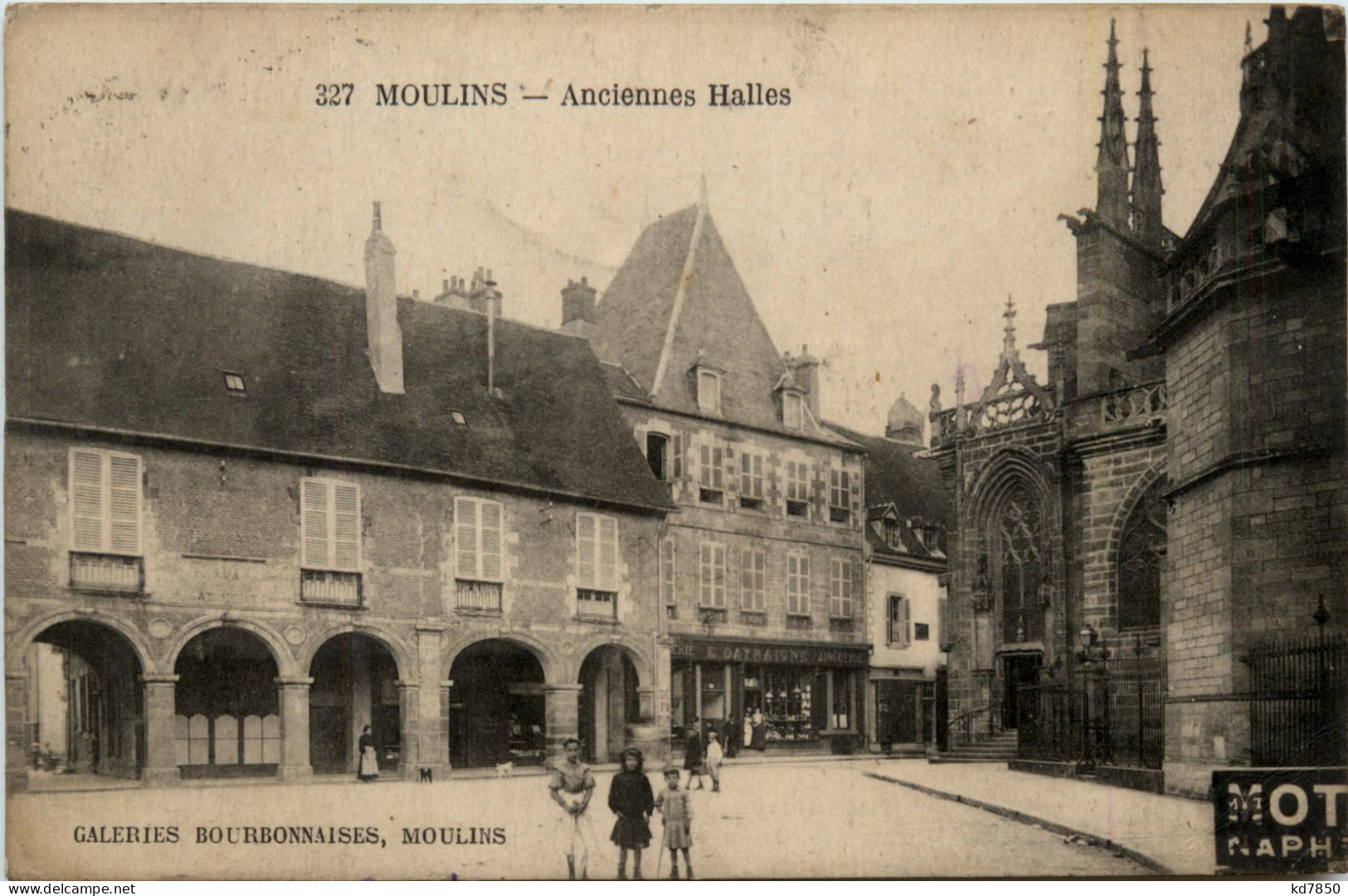 Moulins, Amciennes Halles - Moulins