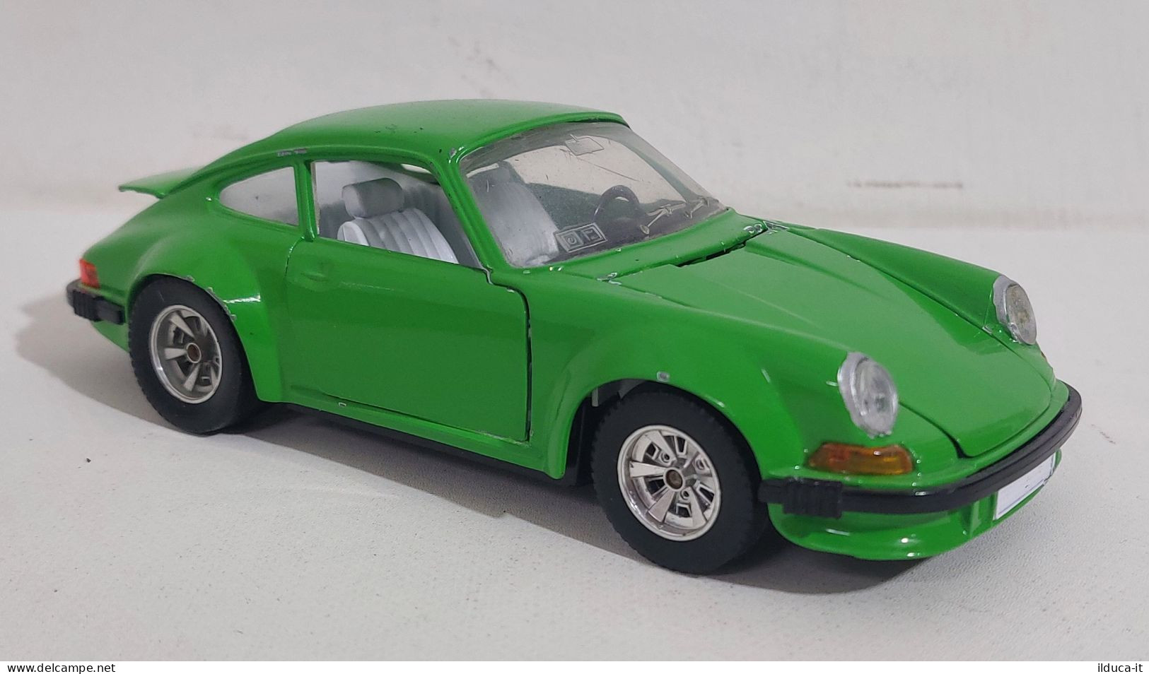 60752 BURAGO 1/24 - Porsche 911 - Verde - Burago